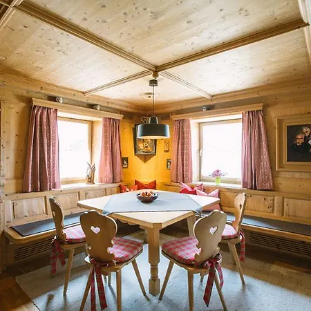 Berghof Отель Пфронтен